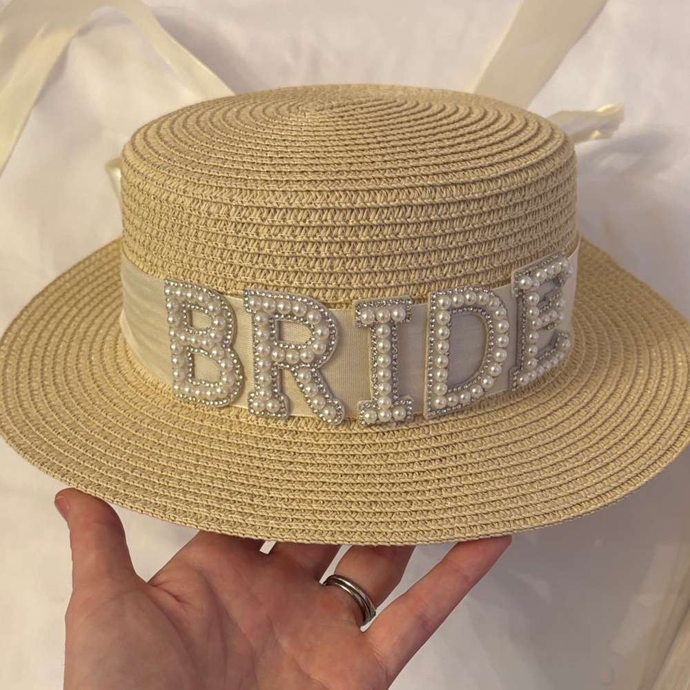 Bridal Accessories Bundle - Straw Hat, Raffia Bag, Sunglasses & Parasol - Picture 5 of 10